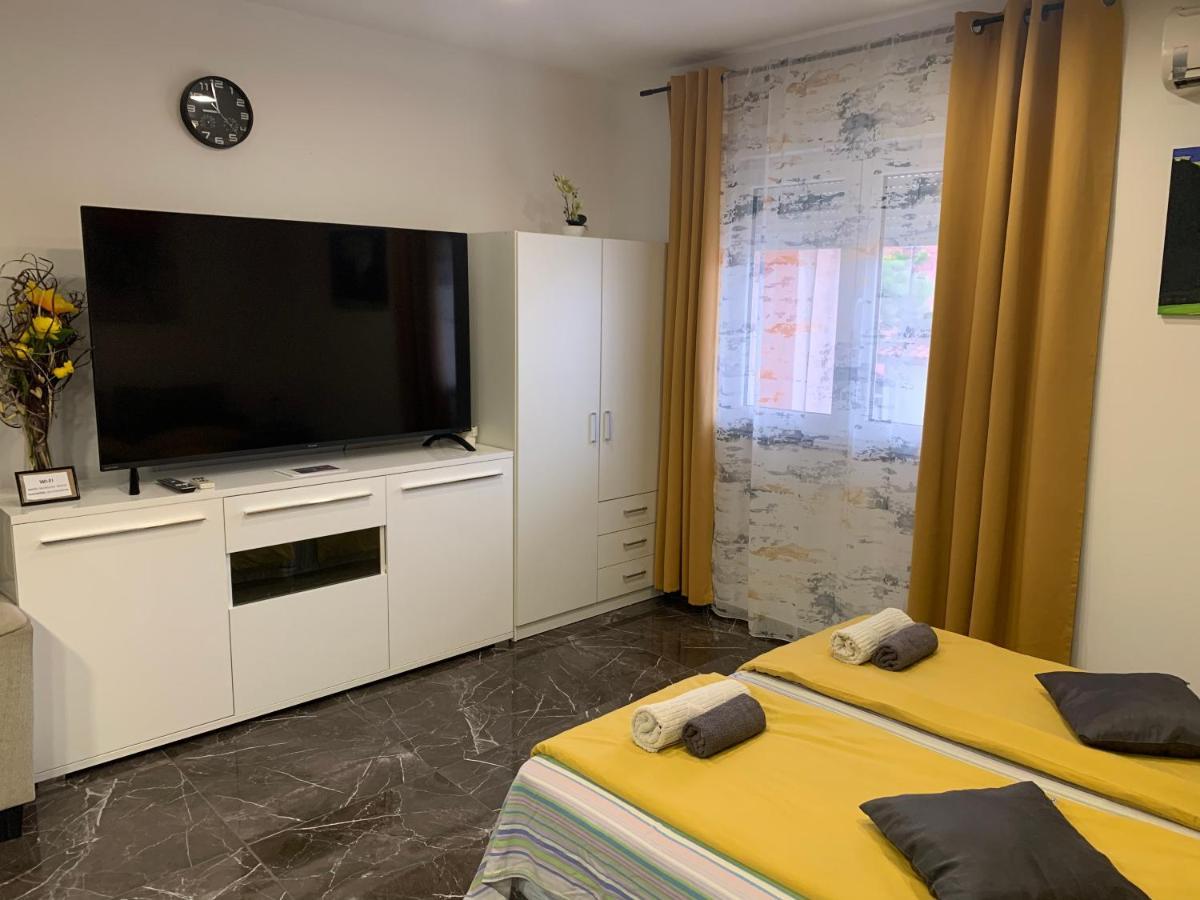 Studio apartman DAMA Pola Esterno foto